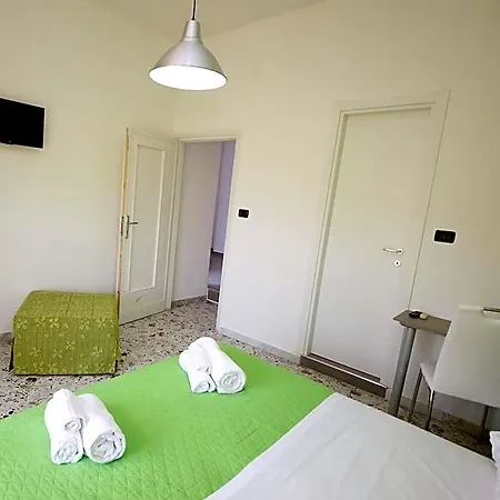 Salernow2 Bed & Breakfast 4*