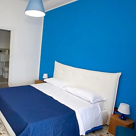 Salernow2 Bed & Breakfast 4*